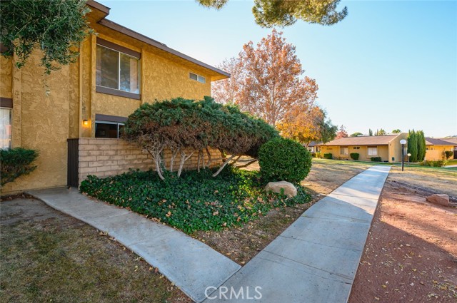 Detail Gallery Image 31 of 46 For 42849 15th St #5,  Lancaster,  CA 93534 - 2 Beds | 2/1 Baths