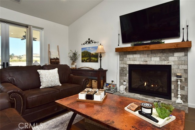 50645 Lockwood Road, Lockwood CA: https://media.crmls.org/medias/3a596bf1-8943-4c64-9401-8f46038a9150.jpg