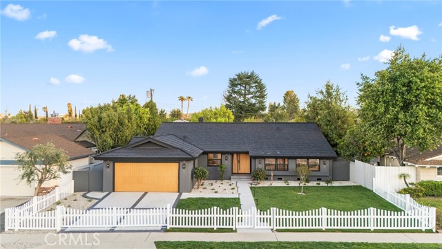 Front Image Thumbnail for CRBB26071698