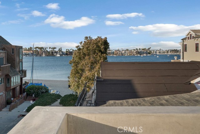 58 66th Place, Long Beach CA: https://media.crmls.org/medias/3a5a8203-d5d7-42a0-b626-69db44b0bfe8.jpg