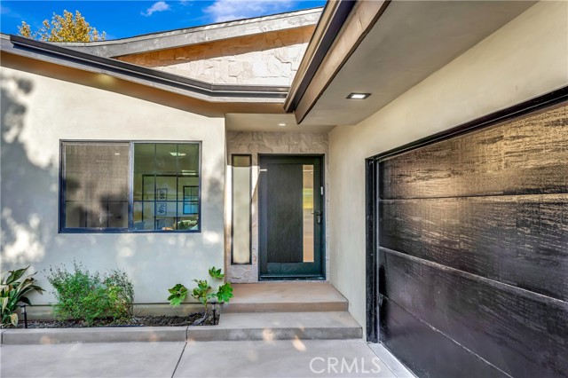 5534 Pattilar Avenue, Woodland Hills CA: https://media.crmls.org/medias/3a5af5f2-cb2c-488b-8dee-892045b108fc.jpg