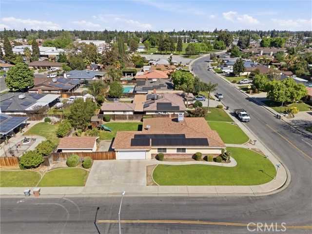 Detail Gallery Image 10 of 46 For 2505 Courtleigh, Bakersfield,  CA 93309 - 3 Beds | 2 Baths