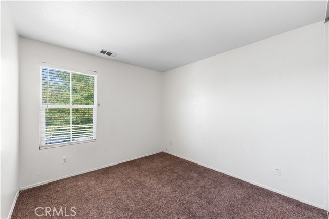 16029 White Mountain Place, Victorville CA: https://media.crmls.org/medias/3a5b7a94-38e6-4728-b5a8-3f110506afc1.jpg