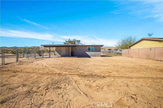 Detail Gallery Image 17 of 23 For 6029 Sunset Rd, Joshua Tree,  CA 92252 - 2 Beds | 1 Baths