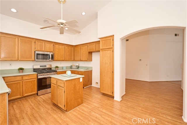 Detail Gallery Image 26 of 75 For 4908 Thebes Way, Oceanside,  CA 92056 - 3 Beds | 2 Baths