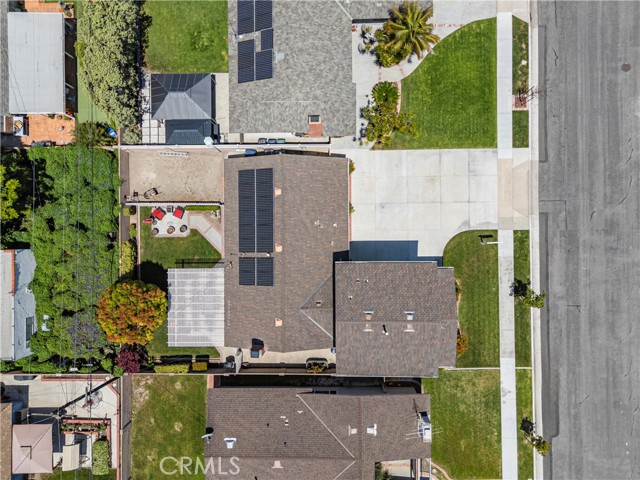 15291 Newcastle Lane, Huntington Beach CA: https://media.crmls.org/medias/3a5c9753-4175-4c0a-8ceb-c3224dbf19cf.jpg