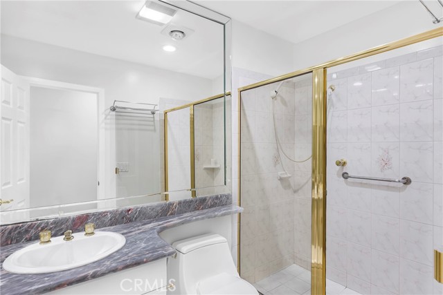 Detail Gallery Image 22 of 26 For 5111 Rubio Ave, Encino,  CA 91436 - 3 Beds | 3 Baths