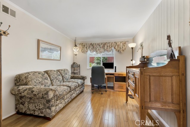 Detail Gallery Image 14 of 44 For 32 W Bonita, Simi Valley,  CA 93065 - 3 Beds | 2 Baths