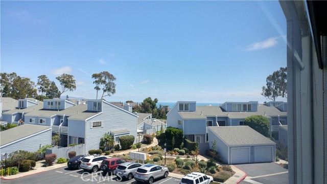 24561 D Harbor View Drive, Dana Point CA: https://media.crmls.org/medias/3a5e551e-00e8-49ee-84a9-33705b1a10d6.jpg