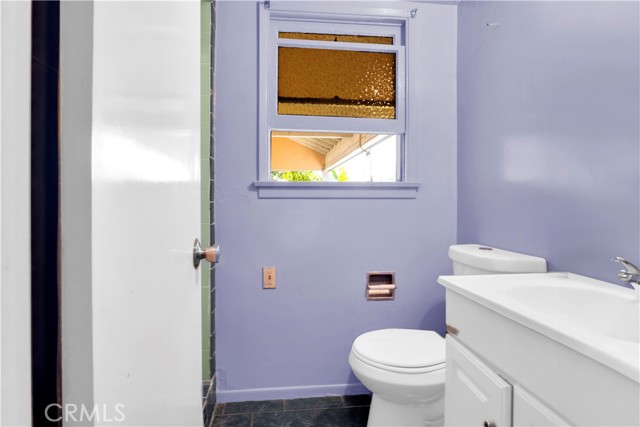11028 Condon Avenue, Inglewood CA: https://media.crmls.org/medias/3a5e70b4-b6f1-421d-b368-b8a3af92b44d.jpg