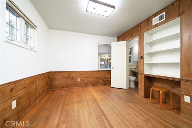 644 W 10th Street, Claremont CA: https://media.crmls.org/medias/3a5f00f3-3a6e-414d-9856-08a9a7cf3ffb.jpg