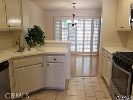Detail Gallery Image 5 of 8 For 19076 Canyon Court, Lake Forest,  CA 92679 - 2 Beds | 2/1 Baths