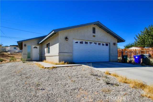 Detail Gallery Image 1 of 14 For 61605 El Cajon Dr, Joshua Tree,  CA 92252 - 3 Beds | 2 Baths