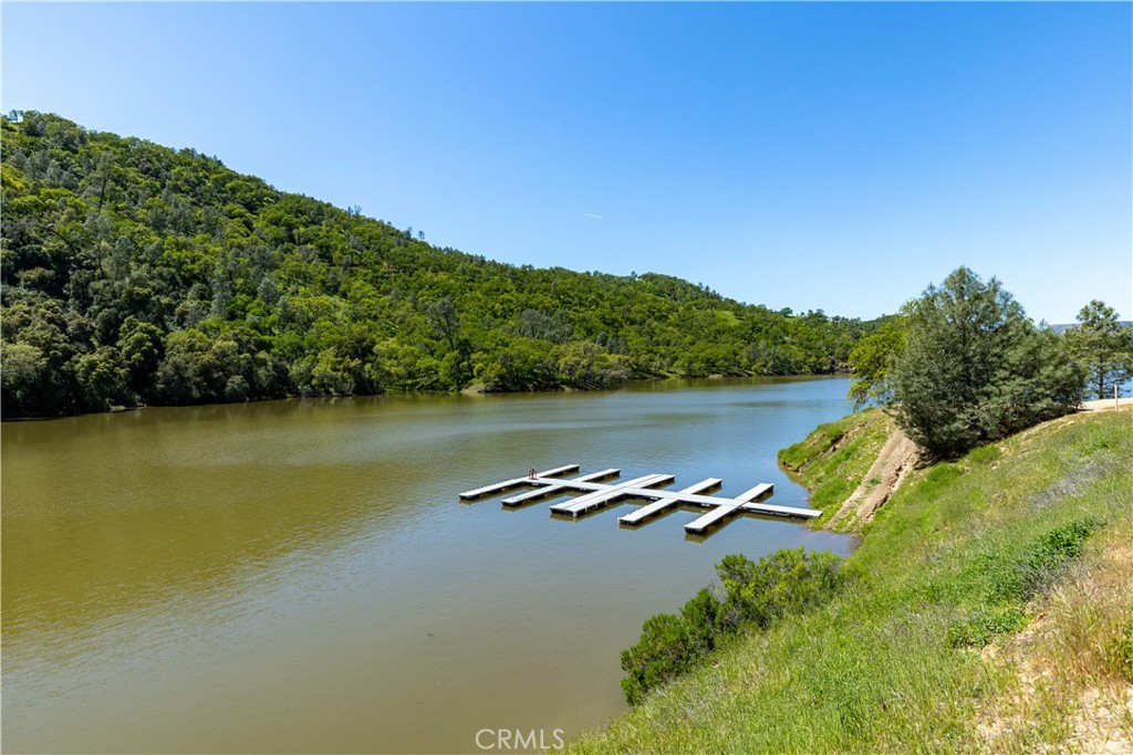 https://media.crmls.org/medias/3a613702-9696-4973-80d5-c6a1b02b0c3a.jpg?preset=X-Large