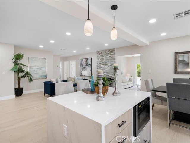 4609 Highgrove Avenue, Torrance CA: https://media.crmls.org/medias/3a61cacb-9b19-4f9b-8f86-c082b5d9ade6.jpg