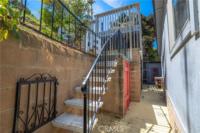 Detail Gallery Image 40 of 60 For 2550 Pacific Coast Hwy #207,  Torrance,  CA 90505 - 2 Beds | 2 Baths