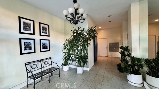Detail Gallery Image 25 of 34 For 645 Westmount Dr #211,  West Hollywood,  CA 90069 - 1 Beds | 1 Baths