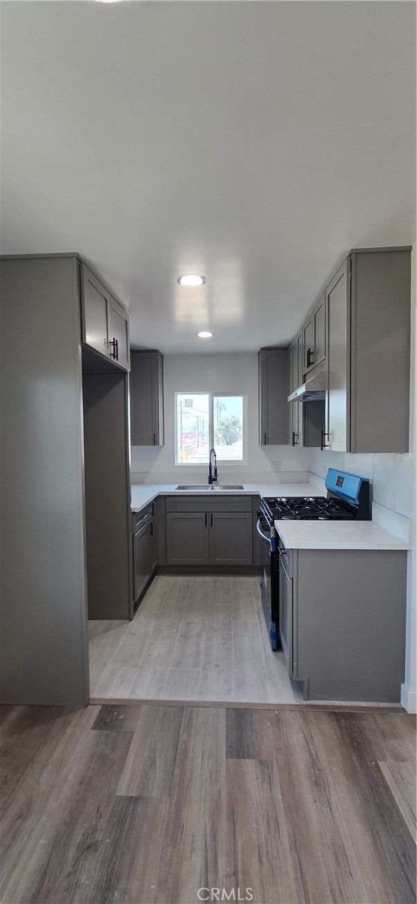 Detail Gallery Image 9 of 18 For 835 E 92nd St #4,  Los Angeles,  CA 90002 - 2 Beds | 1 Baths