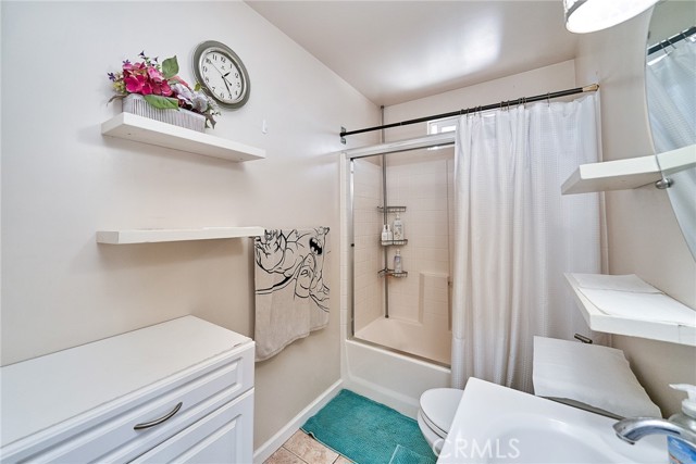 Detail Gallery Image 33 of 51 For 181 E 59th St, Long Beach,  CA 90805 - 6 Beds | 4/1 Baths