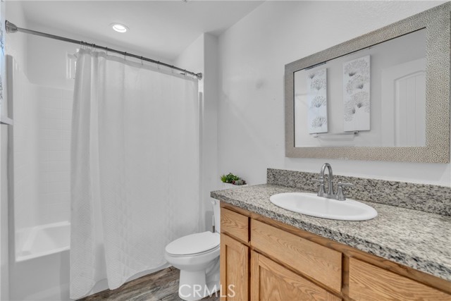 18177 Cherry St, Hesperia CA: https://media.crmls.org/medias/3a65a565-51a9-43f3-a13b-f6c35d20eda7.jpg