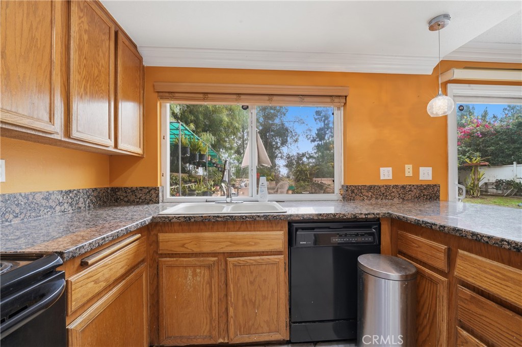 MLS #SR25260428 image #8