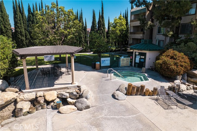 Detail Gallery Image 1 of 36 For 12141 Centralia St #208,  Lakewood,  CA 90715 - 2 Beds | 2 Baths