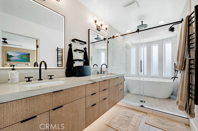 Detail Gallery Image 24 of 36 For 129 Moonstone St, Manhattan Beach,  CA 90266 - 3 Beds | 4 Baths