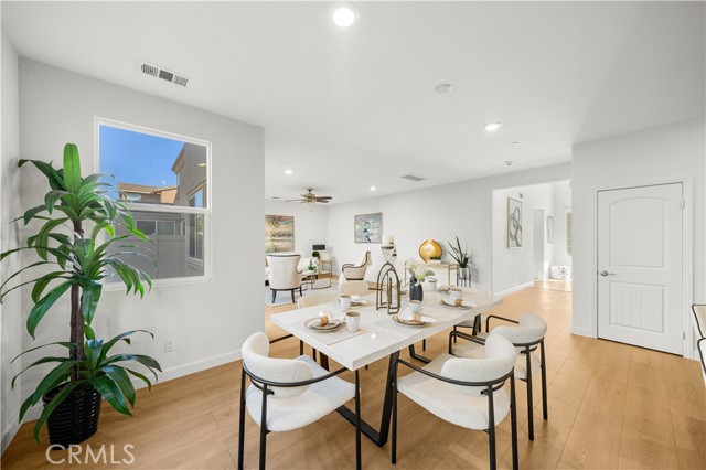 Detail Gallery Image 7 of 51 For 6956 La Rochelle Way, Chino,  CA 91710 - 5 Beds | 3/1 Baths