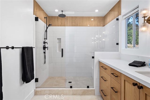 Detail Gallery Image 21 of 48 For 5497 Coral Reef Avenue, La Jolla,  CA 92037 - 5 Beds | 3 Baths