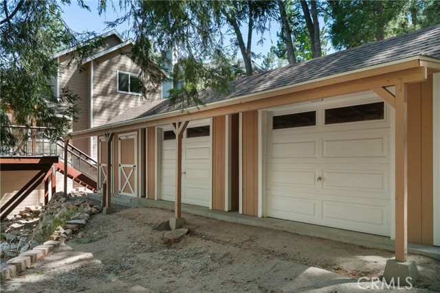 Detail Gallery Image 23 of 49 For 27554 North Bay Rd, Lake Arrowhead,  CA 92352 - 4 Beds | 2/2 Baths