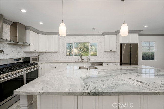 6059 Vantage Avenue, Valley Glen CA: https://media.crmls.org/medias/3a69849c-a021-4c8d-9975-b30e741702e6.jpg