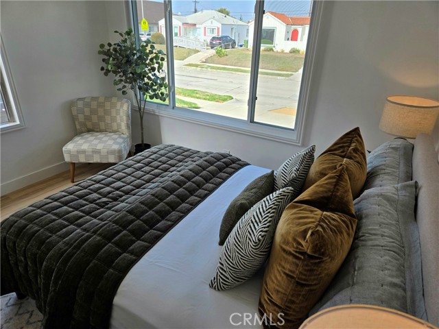 Detail Gallery Image 35 of 41 For 2022 W 75th St, Los Angeles,  CA 90047 - 2 Beds | 1 Baths