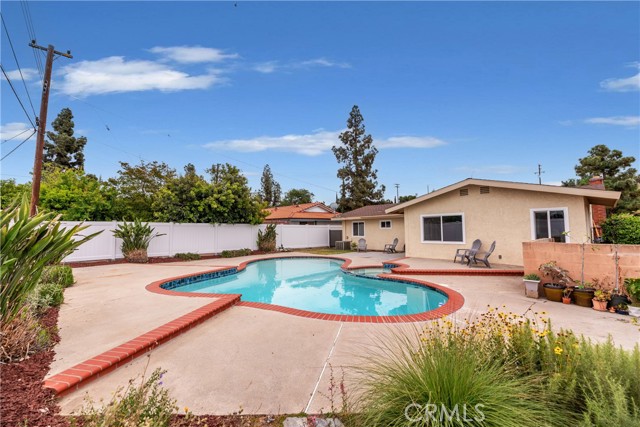 20869 Moonlake Street, Walnut CA: https://media.crmls.org/medias/3a6a51de-2e6f-465c-bc0c-6062e74d38f3.jpg