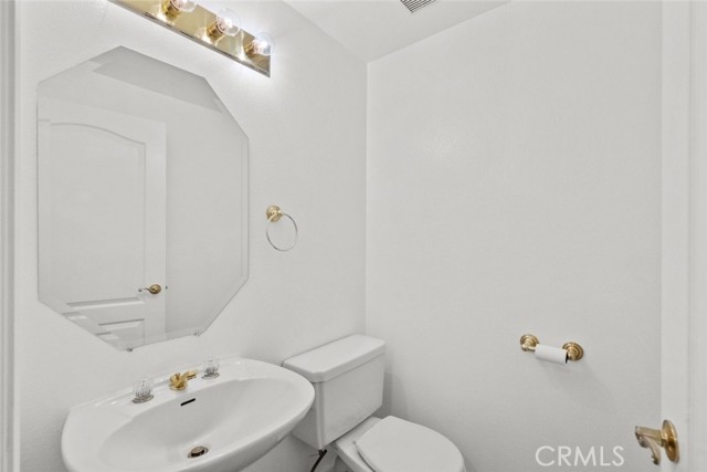 Detail Gallery Image 23 of 32 For 4348 Mammoth Ave #102,  Sherman Oaks,  CA 91423 - 2 Beds | 2/1 Baths