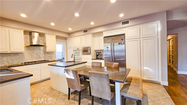 1624 Blue Canyon Street, Newbury Park CA: https://media.crmls.org/medias/3a6b0b35-5de4-42f4-93bb-ff4e9d400196.jpg