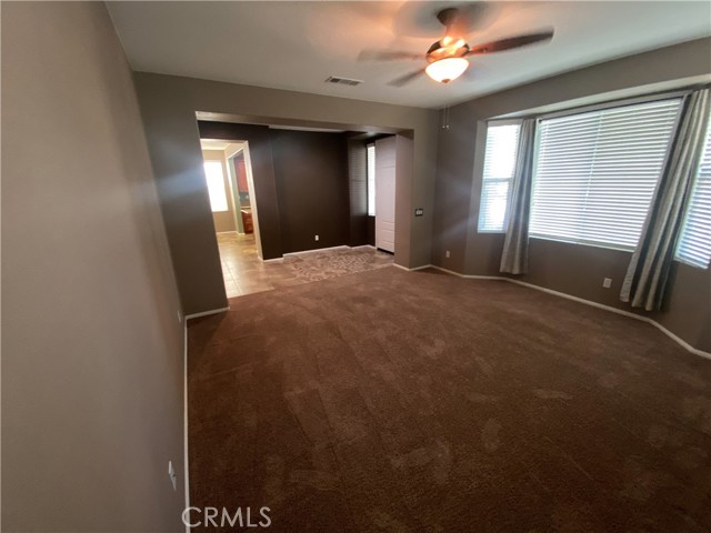 31925 Red Pine Way, Temecula CA: https://media.crmls.org/medias/3a6b90d2-9a82-431c-ab2d-74e389ef953d.jpg