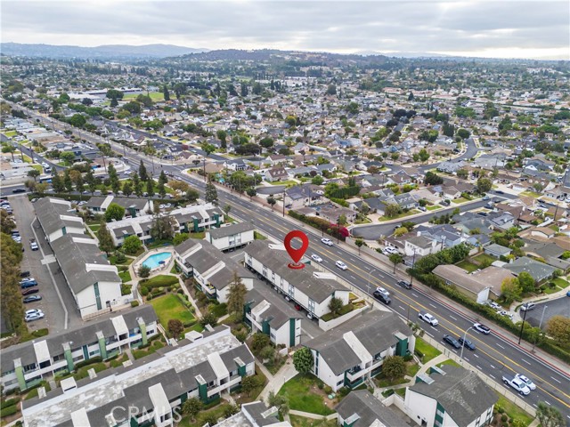 15225 Santa Gertrudes Avenue, La Mirada CA: https://media.crmls.org/medias/3a6c6a8a-c8b0-4275-8345-80e487b6503e.jpg
