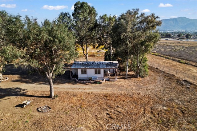 35141 Bayless Road, Wildomar CA: https://media.crmls.org/medias/3a6e3710-c29c-45b6-96e5-5e7c81f38537.jpg