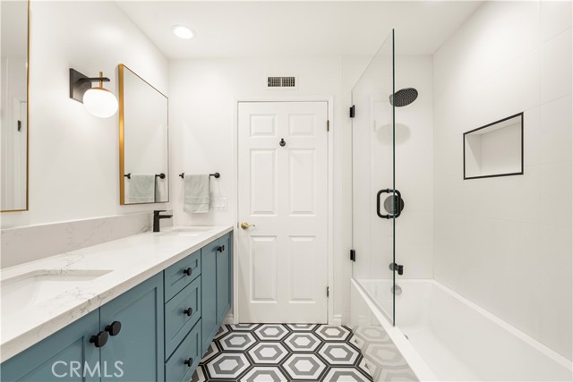 Detail Gallery Image 18 of 23 For 5503 Hartglen Pl, Agoura Hills,  CA 91301 - 5 Beds | 3 Baths