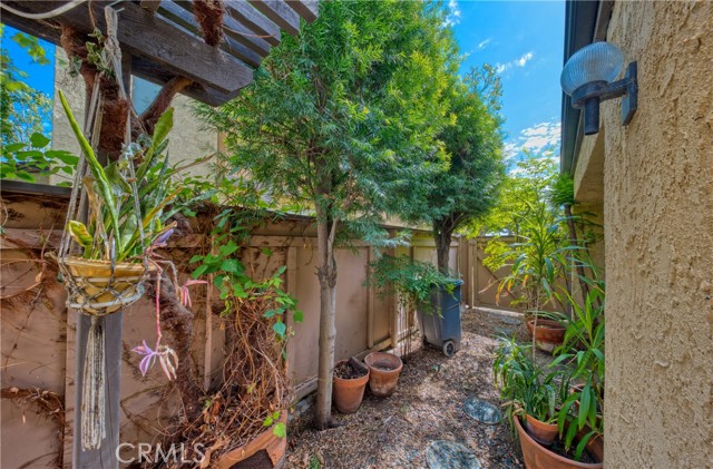 Detail Gallery Image 27 of 33 For 267 Linwood Ave #E,  Monrovia,  CA 91016 - 2 Beds | 2/1 Baths