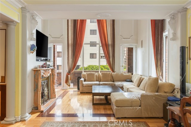 10550 Wilshire BLVD Unit: 302