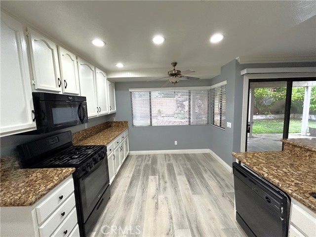 Detail Gallery Image 3 of 28 For 3773 Burning Tree, Ontario,  CA 91761 - 3 Beds | 2/1 Baths