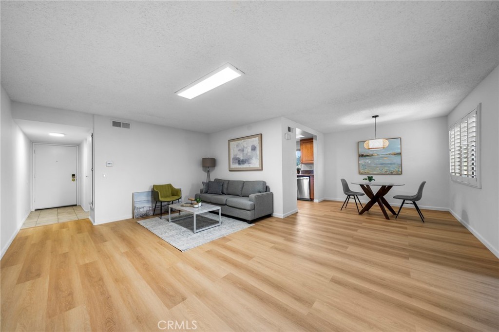 MLS #SR25270454 image #2