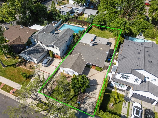 Detail Gallery Image 36 of 37 For 22647 Clarendon St, Woodland Hills,  CA 91367 - 3 Beds | 2 Baths