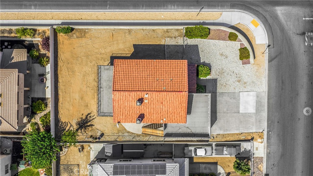 https://media.crmls.org/medias/3a724ba7-e0ba-4102-b21d-8329d201407d.jpg?preset=X-Large