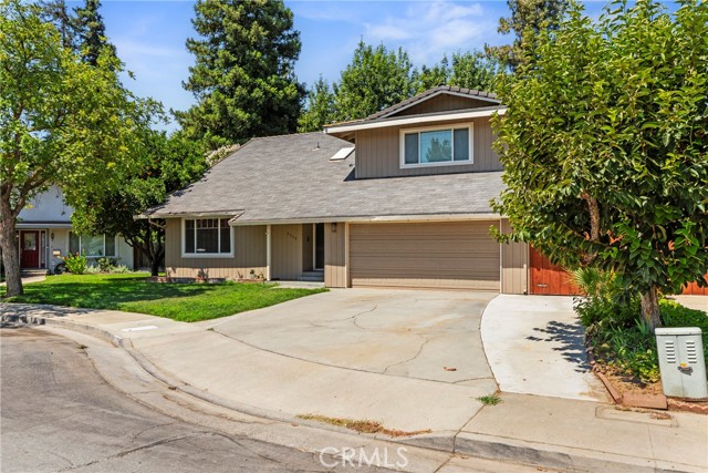 3355 San Fernando Court, Merced CA: https://media.crmls.org/medias/3a728043-0b48-4e40-8be1-7fa8e6c8e0ae.jpg