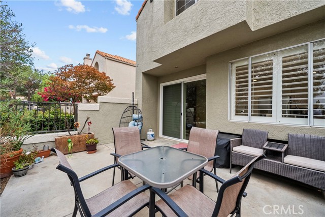 Detail Gallery Image 14 of 29 For 22371 Mission Cir, Chatsworth,  CA 91311 - 3 Beds | 2/1 Baths