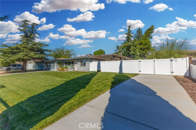 Detail Gallery Image 4 of 44 For 651 W King, Banning,  CA 92220 - 3 Beds | 2 Baths