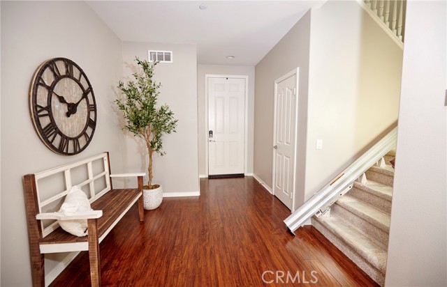 4049 Running Oak Lane, San Bernardino CA: https://media.crmls.org/medias/3a74731c-9ab3-42b2-9361-a9669e1bbb0c.jpg