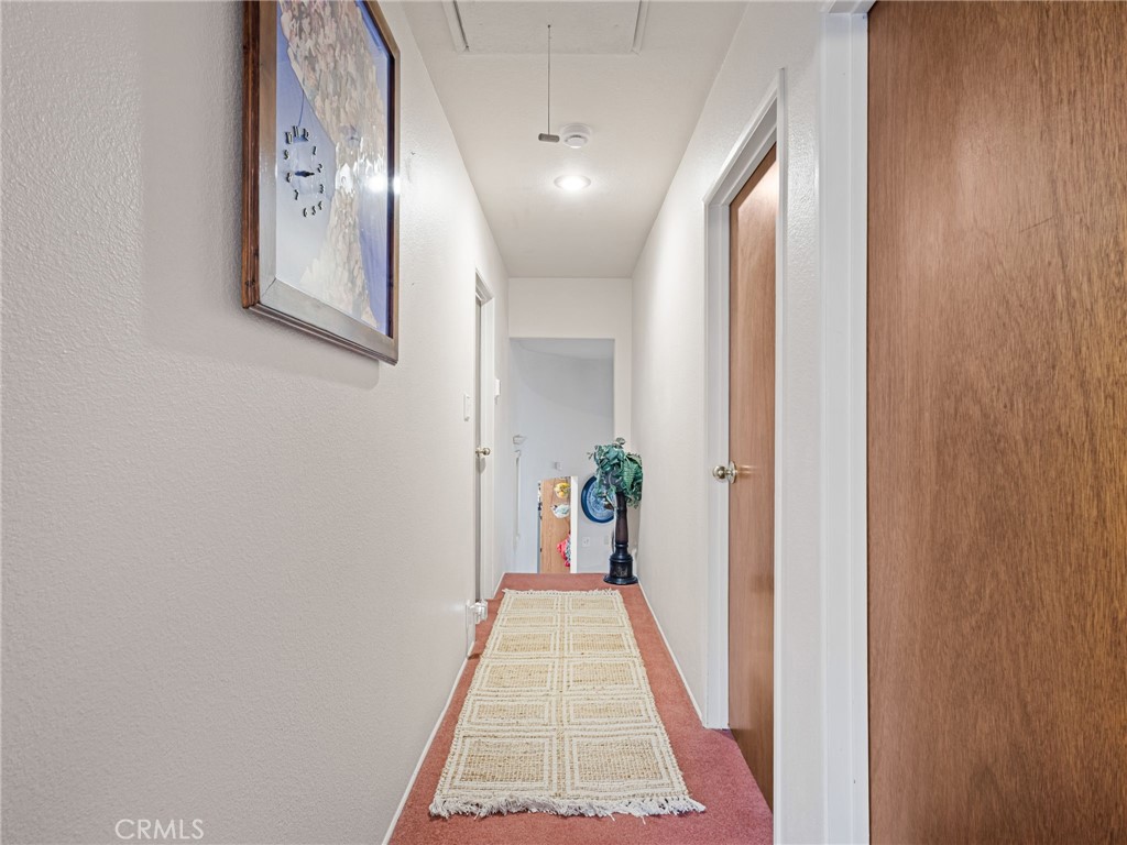 https://media.crmls.org/medias/3a74f28e-fd89-47d1-a96e-d7415ee39e8c.jpg?preset=X-Large